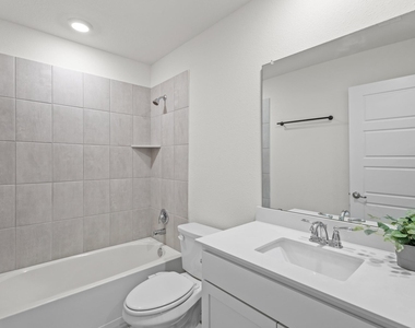 1536 Estivella Drive - Photo Thumbnail 17