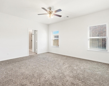 1536 Estivella Drive - Photo Thumbnail 12