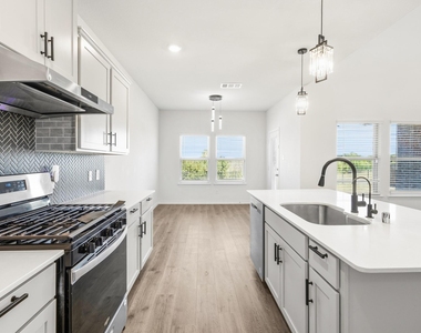 1536 Estivella Drive - Photo Thumbnail 9