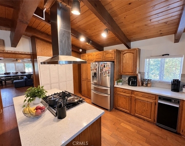 31430 Frontier Drive - Photo Thumbnail 16