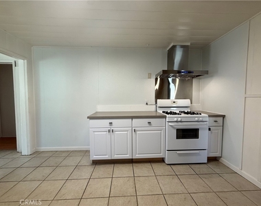 3322 Charlotte Ave - Photo Thumbnail 12