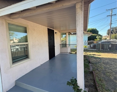 3322 Charlotte Ave - Photo Thumbnail 1