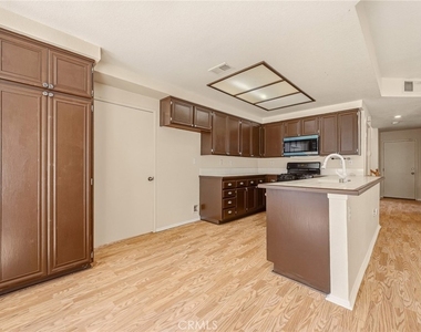 10670 Village - Photo Thumbnail 8