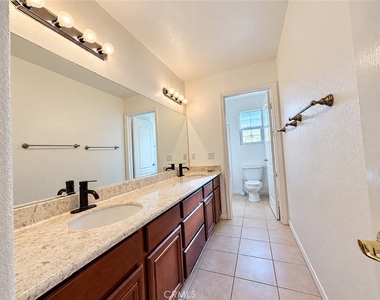 13773 Deerpath Circle - Photo Thumbnail 23