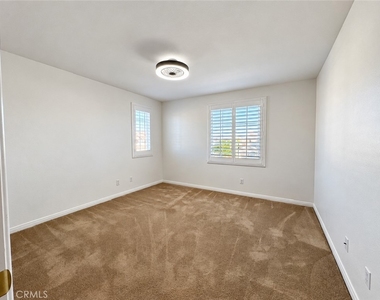 13773 Deerpath Circle - Photo Thumbnail 19