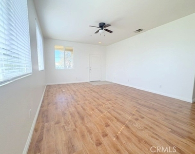 9225 Cattail Lane - Photo Thumbnail 8