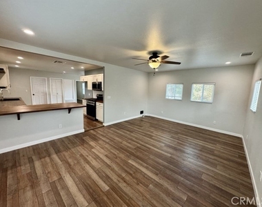 27300 Peach Street - Photo Thumbnail 8