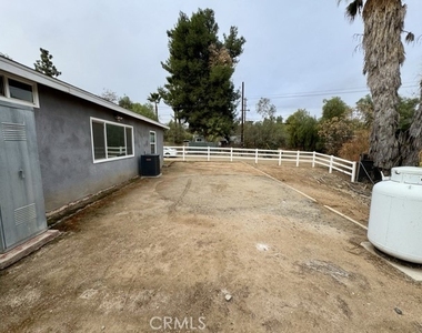 27300 Peach Street - Photo Thumbnail 28