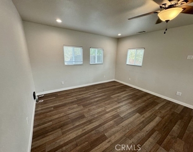 27300 Peach Street - Photo Thumbnail 13