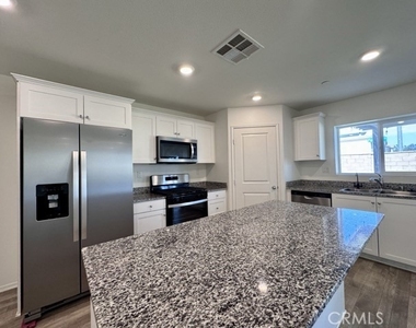 28798 Enclave Lane - Photo Thumbnail 14