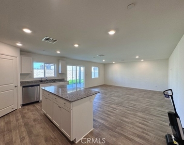 28798 Enclave Lane - Photo Thumbnail 13