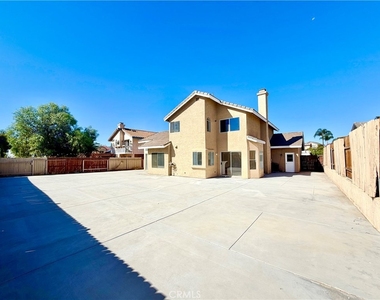 26121 Coronada Drive - Photo Thumbnail 38