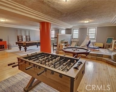140 Linden - Photo Thumbnail 16