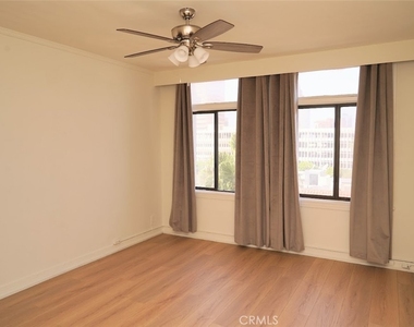 140 Linden - Photo Thumbnail 2