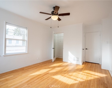 265 N Swall Drive - Photo Thumbnail 13
