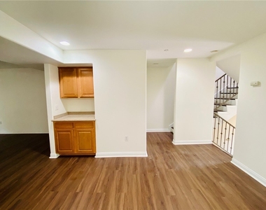 8844 Darby - Photo Thumbnail 6