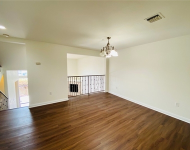 8844 Darby - Photo Thumbnail 9