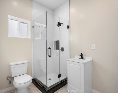 908 E Maple - Photo Thumbnail 11