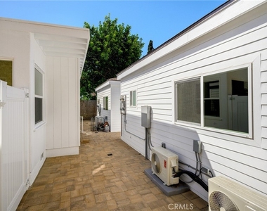 908 E Maple - Photo Thumbnail 14