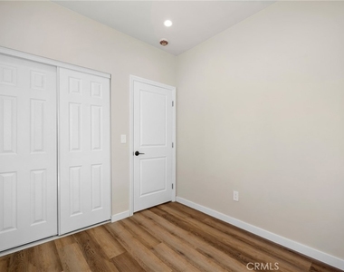 908 E Maple - Photo Thumbnail 10