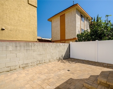 908 E Maple - Photo Thumbnail 15