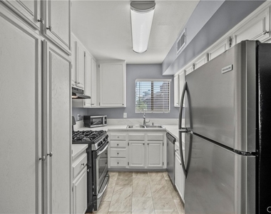 12624 Ralston Avenue - Photo Thumbnail 26