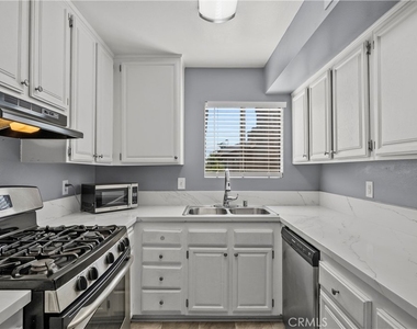 12624 Ralston Avenue - Photo Thumbnail 29