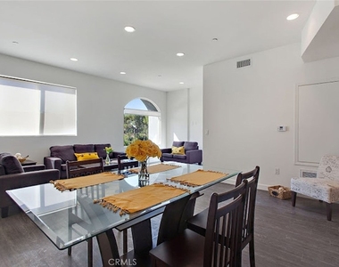 610 Levering Avenue - Photo Thumbnail 3