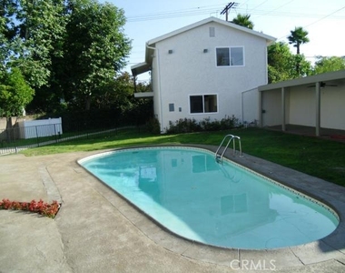 6225 Melvin Avenue - Photo Thumbnail 19