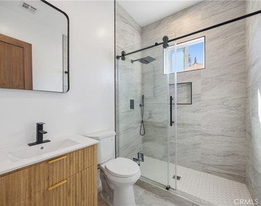 7700 Lasaine Avenue - Photo Thumbnail 11