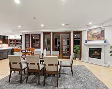 16806 Addison Street - Photo Thumbnail 10