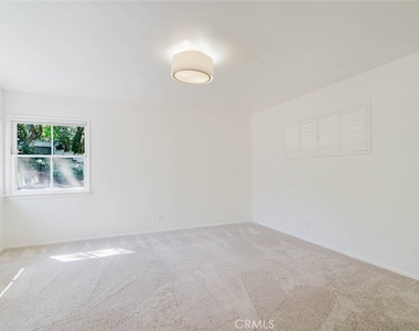 3747 El Lado Drive - Photo Thumbnail 25