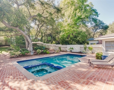3747 El Lado Drive - Photo Thumbnail 39