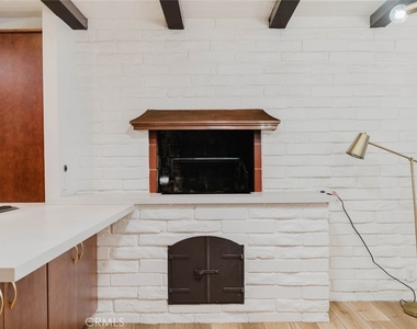 3747 El Lado Drive - Photo Thumbnail 14