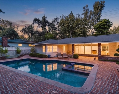 3747 El Lado Drive - Photo Thumbnail 37