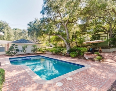 3747 El Lado Drive - Photo Thumbnail 40