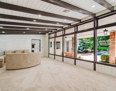 3747 El Lado Drive - Photo Thumbnail 9