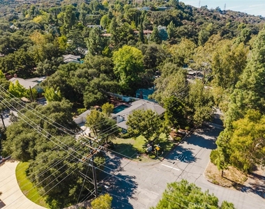 3747 El Lado Drive - Photo Thumbnail 48