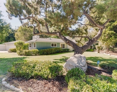 3747 El Lado Drive - Photo Thumbnail 47