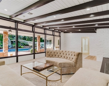 3747 El Lado Drive - Photo Thumbnail 12