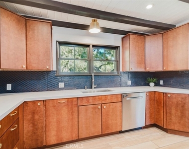 3747 El Lado Drive - Photo Thumbnail 18