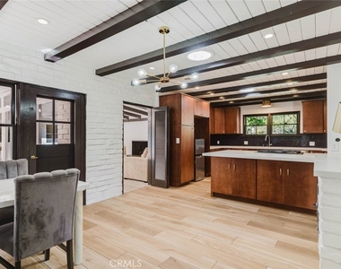 3747 El Lado Drive - Photo Thumbnail 15