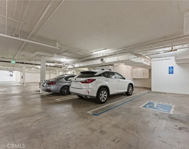 850 N Croft Avenue - Photo Thumbnail 32