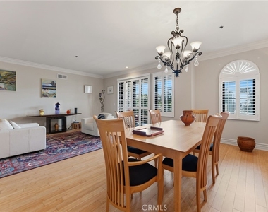 850 N Croft Avenue - Photo Thumbnail 9