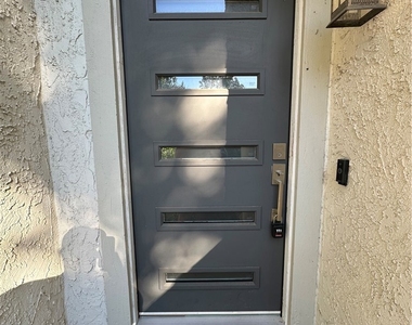 2602 Calle Elegante - Photo Thumbnail 2