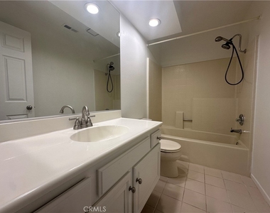 2602 Calle Elegante - Photo Thumbnail 25