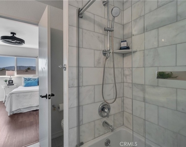 2721 Gramercy Avenue - Photo Thumbnail 16