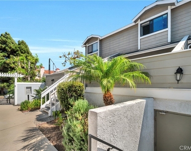 2721 Gramercy Avenue - Photo Thumbnail 25