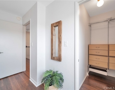 2721 Gramercy Avenue - Photo Thumbnail 19