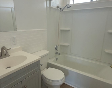 616 N Olive - Photo Thumbnail 2